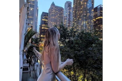 Mica se mudó a Estados Unidos cuando tenía 28 años, apenas terminó su residencia de terapia intensiva en Buenos Aires. Todavía recuerda el último día de residencia: salió casi directo del hospital hacia un avión con destino a Nueva York.