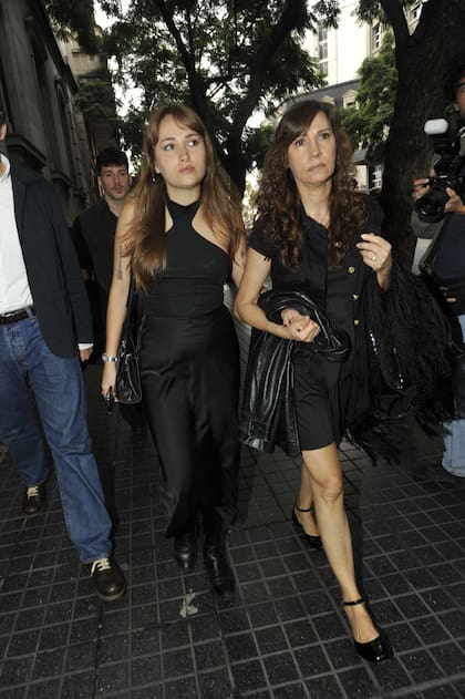 Micaela, que tuvo un breve paso por la actuación, se mantuvo muy cerca de su padre en los últimos días