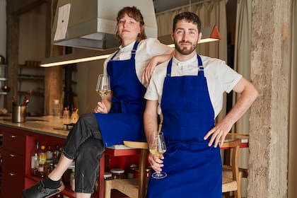 Micalea y Nicolás son novios, socios y chefs de Anafe