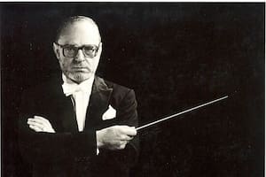 La casa al final de la colina