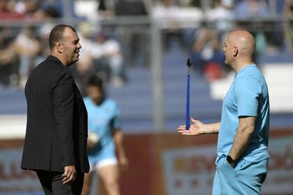 Michael Cheika dirigió a Argentina durante algo más de un año, con Felipe Contepomi como asistente; ahora el mellizo es el preparador, con el Mundial Australia 2027 como horizonte de largo plazo en su gestión.