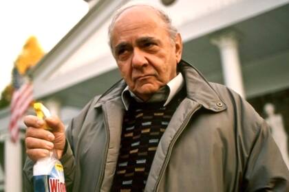 Michael Constantine, como Gus en Mi gran casamiento griego