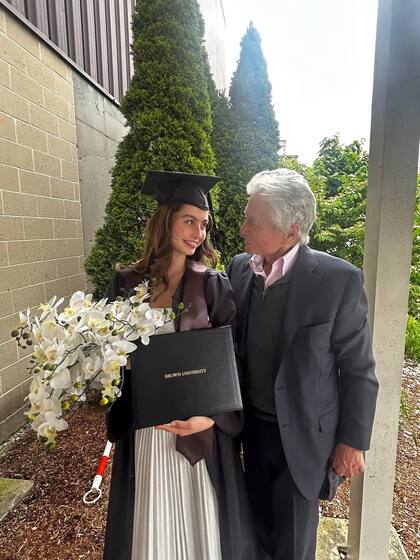 Michael Douglas, un padre orgulloso (Foto: Instagram @carys.douglas)