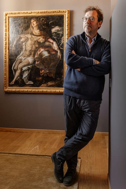 Michael Draguet, ex director de los Museos Reales de Bellas Artes de Bélgica, redactó un informe de 600 páginas avalando la atribución a Miguel Ángel