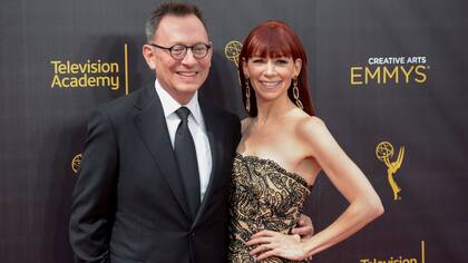 Michael Emerson (de Person of Interest y Lost) acompañó a su mujer, Carrie Preston, nominada como actriz invitada en The Good Wife