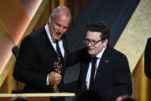 El actor Michael J. Fox recibió un Oscar Honorífico por su lucha contra el Mal de Parkinson