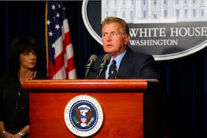 Michael Sheen como el presidente Bartlett en The West Wing