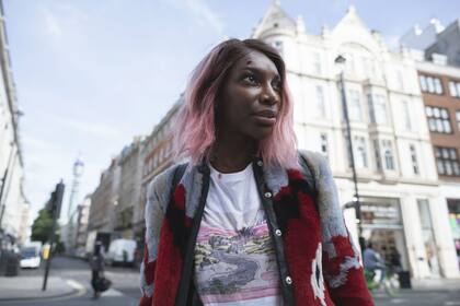 Michaela Coel como Arabella Essiedu