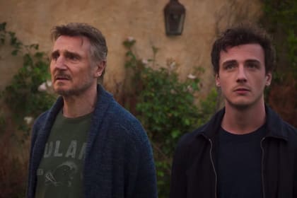 Micheál Richardson heredó la pasión y el talento por la actuación de sus padres