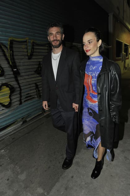 Michel Noher tuvo una participación especial en la serie y llegó al festejo junto a su novia, la periodista Valentina Sarsur