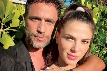 Michel y Margarita se conocieron cuando él tenía 28 y ella 17, pero fue siete años más tarde cuando se pusieron de novios. Se casaron el 23 de febrero de 2013.