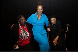 Michelle Obama sorprendió a una mujer de 100 años al cumplirle un deseo con un gesto conmovedor