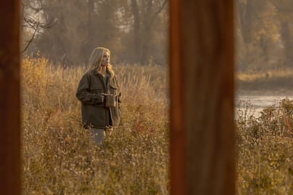 Michelle Pfeiffer en una escena de The Madison, la serie filmada íntegramente en escenarios naturales