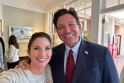 Michelle Salzman, representante republicana del Panhandle, defiende la ley y argumenta que solo trabajadores legalmente autorizados deben ocupar puestos en Florida