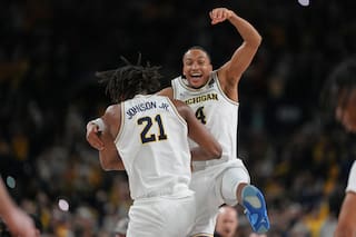 Michigan conquista su segundo título nacional al vencer 69-63 a UConn