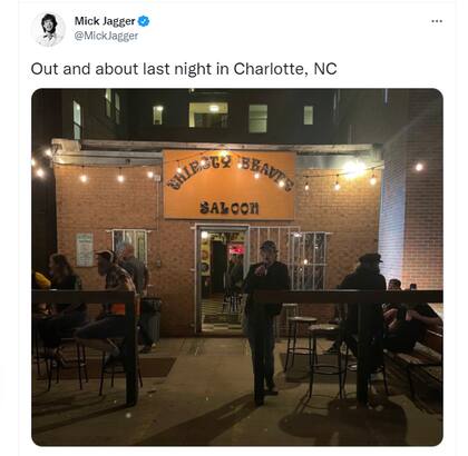 Mick Jagger subió una foto en las redes sociales disfrutando de una cerveza, pero la imagen se hizo viral porque nadie lo reconoció