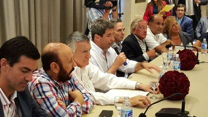 Los gobernadores del PJ se reunieron el sábado pasado en San Juan y acordaron actuar en bloque