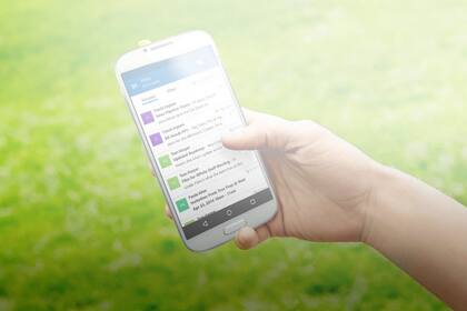 Microsoft adquirió la aplicación Acompli y la renombró como Outlook, un cliente de correo electrónico para usuarios de dispositivos con iOS y Android