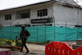 Miedo de mirar al cielo: drones con explosivos tensan la recta final de las elecciones en Colombia