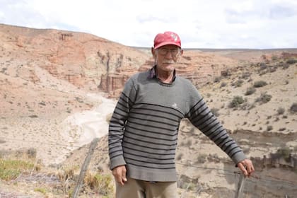 Mientras cabalgaba por el campo chubutense, Dionide Mesa encontró un fósil de dinosaurio y lo bautizaron con su nombre