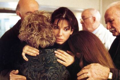 Mientras dormías (1995), una tierna comedia romántica que protagonizó junto a Bill Pullman