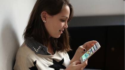 Mientras que el usuario de iOS está acostumbrado a una experiencia simple, ágil y de mayor cuidado gráfico, el del otro sistema operativo busca tener más control de acceso y personalización sobre su dispositivo