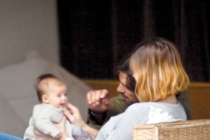 Mientras sus hermanos estaban en el colegio, ella pudo disfrutar de sus padres con total exclusividad