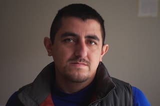 Migrante con 8 fracturas en el cráneo durante arresto de ICE dice que la golpiza fue injustificada