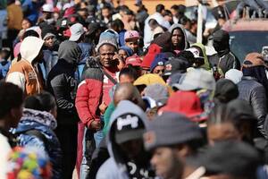 Migrantes de Haití, Venezuela, Cuba, Colombia y Ecuador esperan su cita Naucalpan, Estado de México