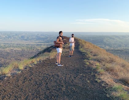 "Migrar por primera vez sin mi hijo y mi hija tuvo gran impacto en las emociones que me atravesaron al llegar. Ahí comenzó el desafío, construir red..."