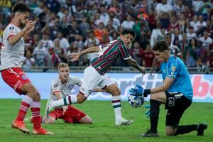 Argentinos se despidió de pie: con un arquero juvenil que debutó en el Maracaná... orgullo y corazón