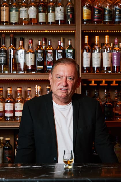 Miguel Ángel Reigosa recorrió ya 4 veces todas las destilerías escocesas