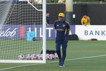 Miguel Ángel Russo tiene 13 días para trabajar con el plantel de Boca antes de recibir a Racing