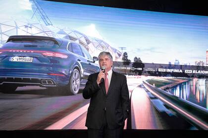 Miguel Gutiérrez, presidente de YPF durante la celebración de los 70 años de Porsche