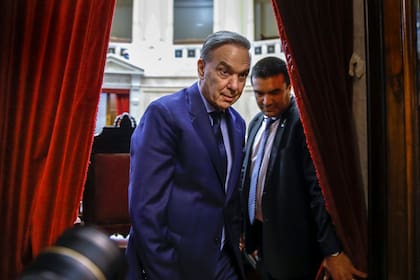 Miguel Pichetto en el Senado de la Nación