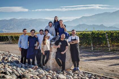 Miguel Zuccardi,Guido Tassi, Mauro Colagreco, Sebastián Zuccardi, Julia Zuccardi, Narda Lepes, Germán Martitegui y Fernando Trocca