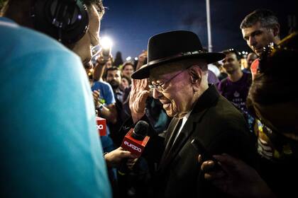 Sora usa Facebook también para expresar sus ideas