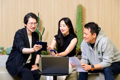 Mihyun Jeong, Joonhwan Kim y Nawoong Han destacaron que el proyecto unió planificación, diseño y colaboración técnica con Google desde etapas iniciales