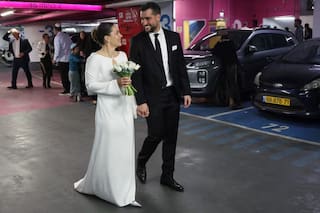 La historia del argentino que se casó en el subsuelo de un shopping en Israel en medio de la guerra