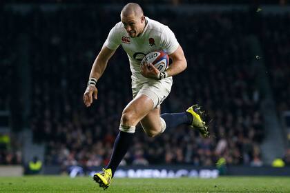 Mike Brown con la camiseta de la selección de Inglaterra, donde ganó más de 70 caps