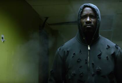 Mike Colter como Luke Cage, en la serie homónima de Netflix