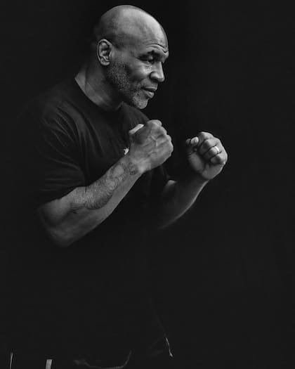 Mike Tyson acumuló más de 400 millones de dólares durante su carrera profesional, pero declaró bancarrota en 2003 con deudas millonarias. Foto: Instagram @miketyson