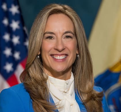 Mikie Sherrill defiende la orden ejecutiva que limita al ICE (NJ.gov)