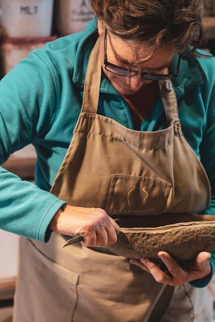 Milada, en plena creación.