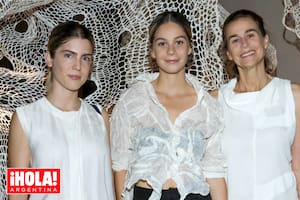 Las fotos y los invitados a la muestra de arte de la hija de Marcos Pereda Born y Azul García Uriburu