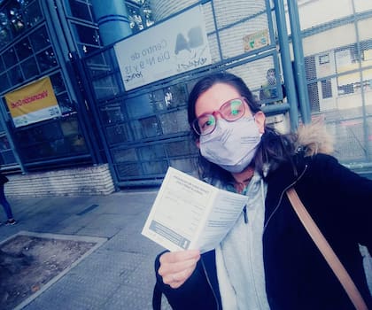 Milagros Vilar es docente universitaria (34) y recibió Sputnik-V en el Centro de Día N°9.