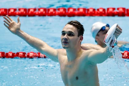 Misión cumplida: oro y récord mundial para el joven húngaro Milak