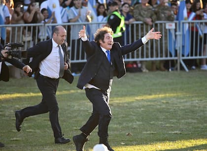Milei, durante el acto de conmemoración de la batalla de San Lorenzo