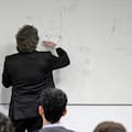 Adiós al chamanismo económico: punto para Milei