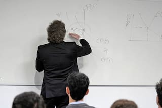 Adiós al chamanismo económico: punto para Milei